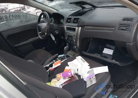 2010 Ford Fusion Hybrid z USA, uszkodzony, nr VIN 3FADP0L30AR426149